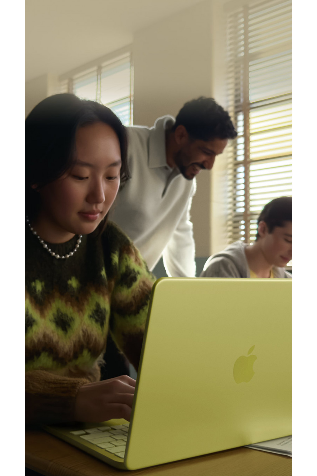 Apple MacBook Neo: подробный обзор, сравнение и кому он подойдёт